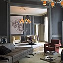 Sans dénaturer l’esprit de cet appartement parisien, Gérard Faivre conjugue ancien et moderne.
