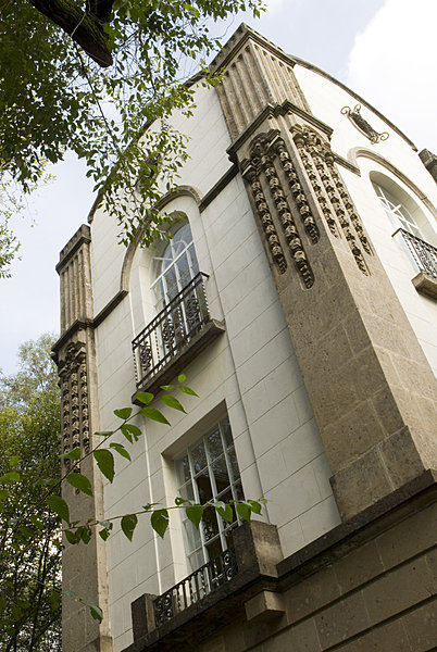 L'hôtel Condesa, situé tout près du parc Espana, se pare d'un style parisien vintage.