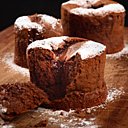 Le moelleux et son fameux chocolat coulant.