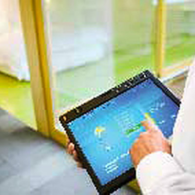 pour centraliser et partager les fonctionnalités pièce par pièce,