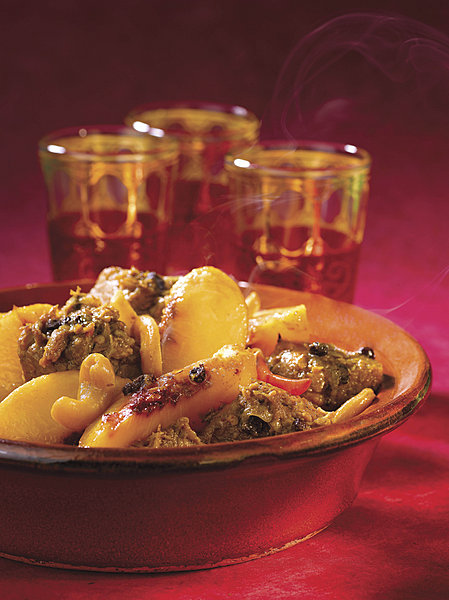 Tajine de veau aux pêches d'ici et aux noix de cajou