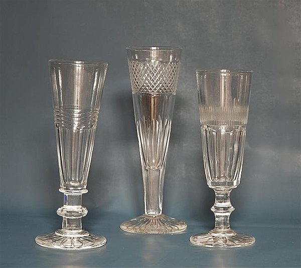 Flutes en cristal taillé