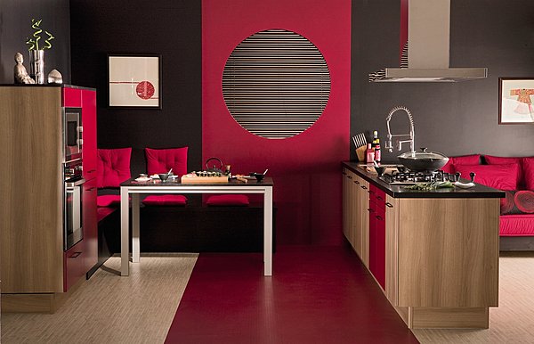 Quelques notes de couleur pour faire le lien entre espace cuisine et salon. Tiddy. Socoo'c.