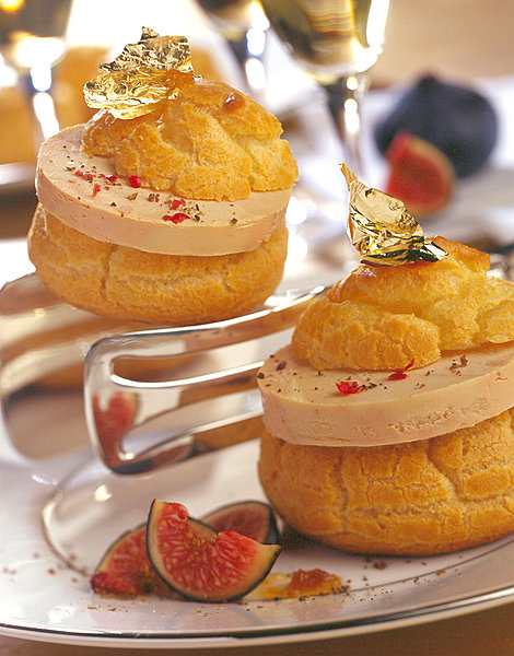 Profiteroles de Foie Gras et feuille d'or