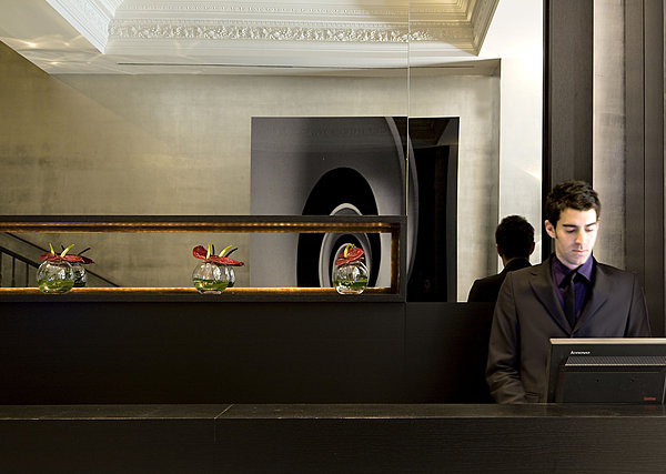 Le desk de réception