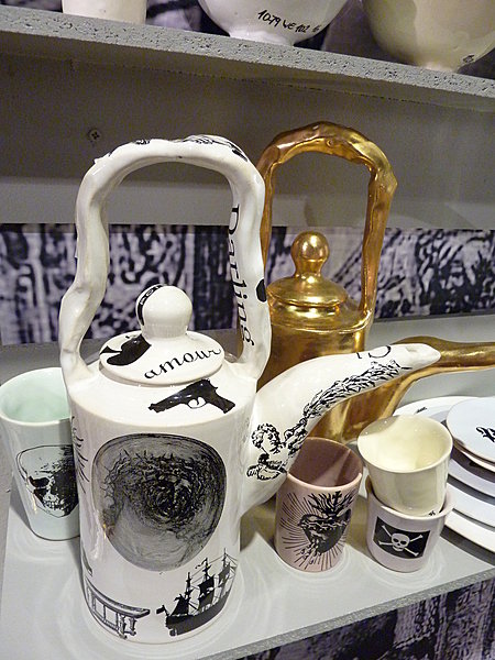 Verseuses et mugs,
Kühn Keramik