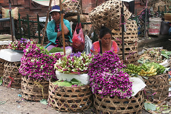 Le marché aux milliers de fleurs de Denpasar