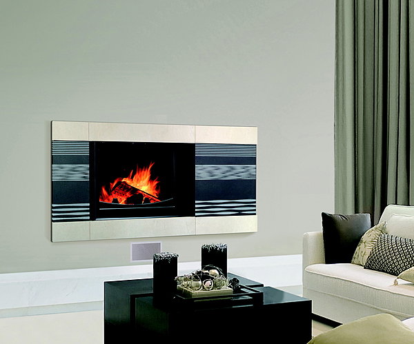 Une cheminée sur mesure. Choisissez le type de foyer, le matériau des linteaux et des jambages et les finitions. Domino S6. Brisach.