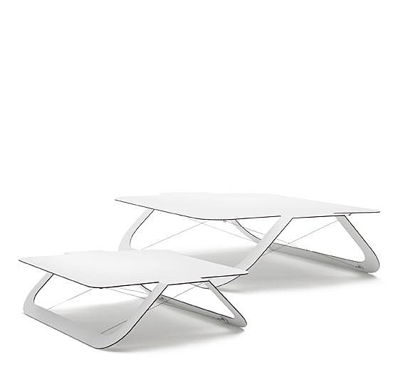 Table basse "Parenthèse"
Matériau:alucobond
Designers:R'Pure (Christophe Merceron & Sébastien Servaire)
Partenaire:Alucobond
Transformateur:sSylvain Quidant / Cogitech