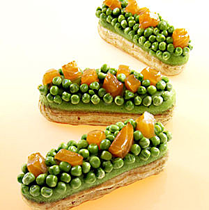 Le goût sucré des petits pois permet d'en faire desserts. La preuve avec ces appétissants éclairs aux petits pois !
