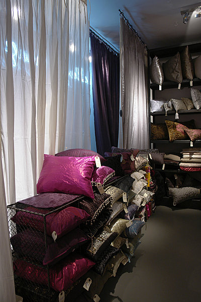 Rideaux, coussins, plaids et linge de maison d'inspiration asiatique