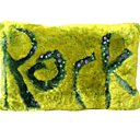 Coussin « Tag Strass », une création d’Evelyne Prelonge Coussin « Tag Strass », une création d’Evelyne Prelonge