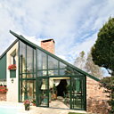 Léger, l'aluminium est le matériau préféré des vérandas contemporaines. Technal.