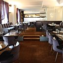 Un décor actuel, feutré et confortable pour une bonne dégustation