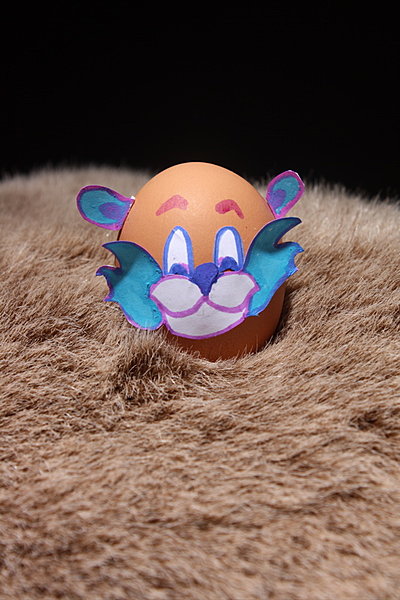 des oeufs de Pâques à décorer