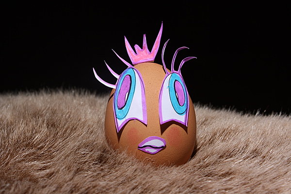 des oeufs de Pâques à décorer