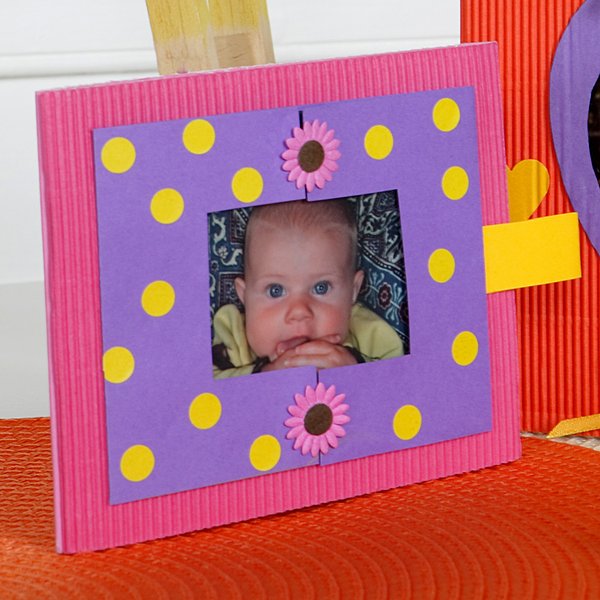 Le cadre rose à pois