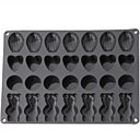 7 - Moule "king size" Assortiment. Silicone. Supporte les températures entre - 40°C et + 260°C. Anti-adhérent. Démoulage facile. Nettoyage au lave-vaisselle. 28 empreintes : 7 cœurs, 7 oursons, 7 palets, 7 madeleines. Garantie inusable. 19,90 €