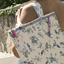 Pour les beaux jours un sac ultra léger  à customiser.