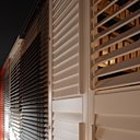Stores et shutters en bois M1 sur mesure