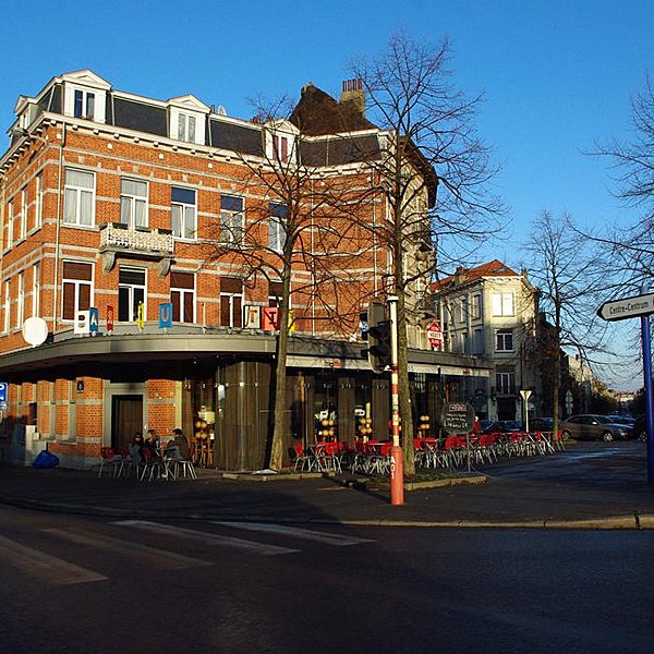 Le Bar du Matin, vue de face