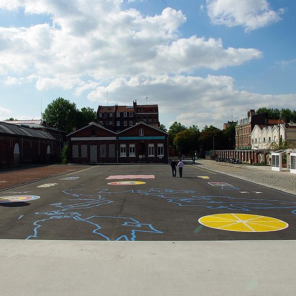 La gare « Saint-Sauveur» parée de couleurs