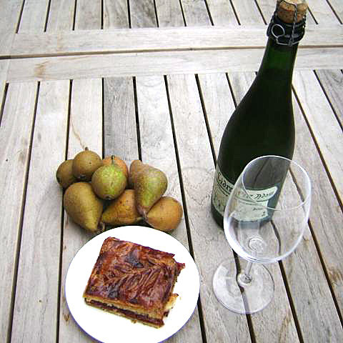 A déguster avec un poiré de Normandie, ou un cidre (ça fait plus Normand !)
Crédits photo :