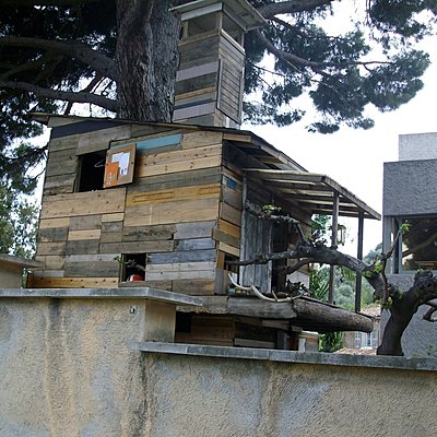 Version éphémère totale récup à la Villa Noailles à Hyères