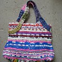 Cabas en sacs plastiques fabriqué en France par l'atelier Caravansérail H 32 cm L 35 cm