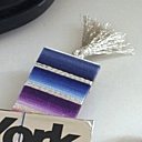 Joli marque page avec pompon en fils argentés
