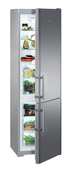 Un combiné de grandes dimensions qui permet un réglage indépendant des parties réfrigérateur et congélateur. Froid brassé. Tiroirs à hygrométrie réglable. Classe A+. Combiné CBNest 3913. Liebherr.