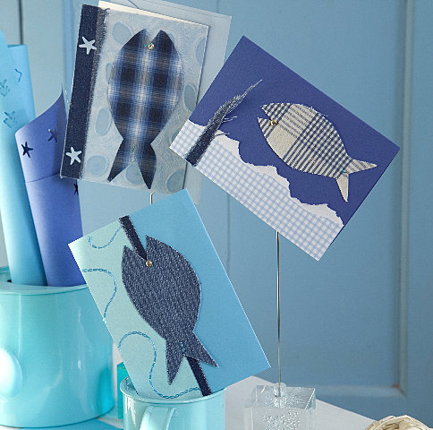 1- Découper des poissons dans des chutes de tissu