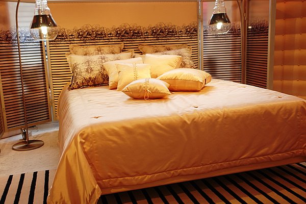 Chambre revisté par JP Gaultier pour Roche Bobois