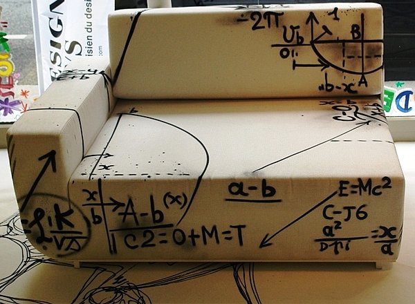 La solution à vos problèmes, osez, le smaths sur votre canapé