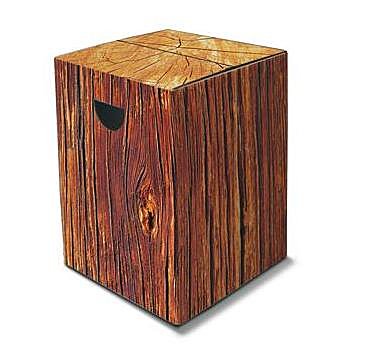 Bel effet bille de bois pour ce tabouret ultra léger