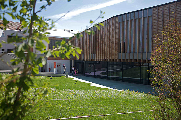 Maison de la Vache qui rit-cote jardin