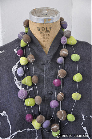 Collier en galets de Ronel Jordaan