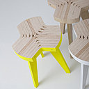Tabourets en lamelles de bois cintré, Giorgio Biscaro Design Studio