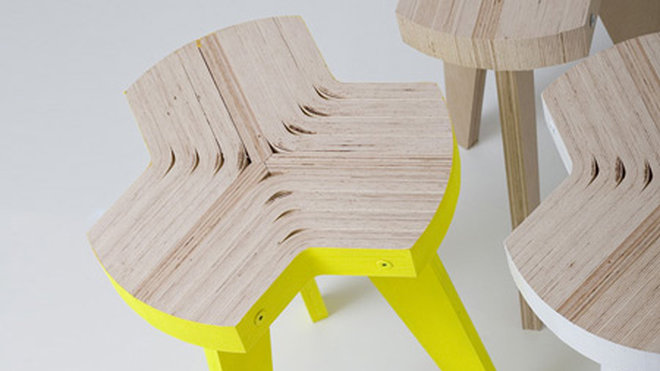Tabourets en lamelles de bois cintré, Giorgio Biscaro Design Studio
