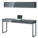 Pour les plus grands, un bureau revêtu d’une feuille de mélanine. L 180 x P 40 x H 74 cm. Besta Burs. Ikéa.