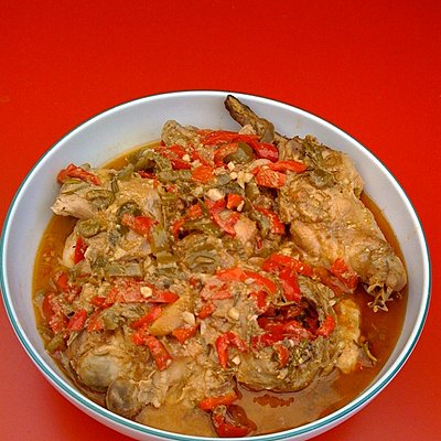 Le lapin aux poivrons et anchois de Manou.