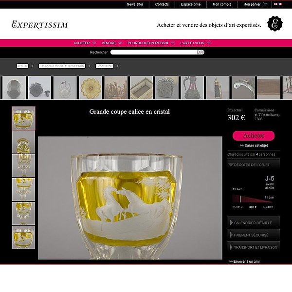 Les experts détaillent chaque objet d'art au possible.