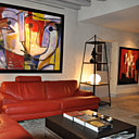 La maison accueille la collection personnelle d'art contemporain du maître de maison