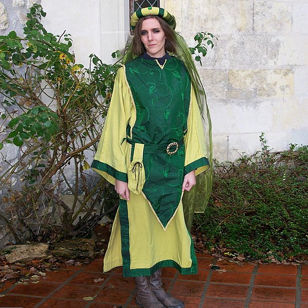 L'un des costumes pour femme