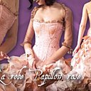 La robe de mariée "papillon rose".