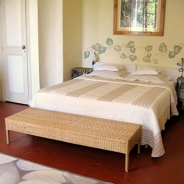 La chambre Galet, avec ses charmants pochoirs de lierre