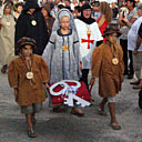Les clés de la ville sont apportées par les Cathares, qui conquérirent Castelnaudary autrefois