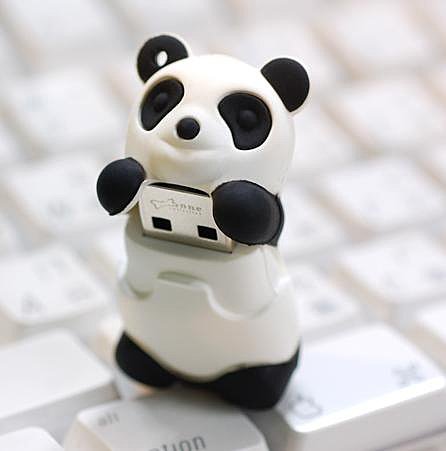 Bone Collection accessoirise les clés USB