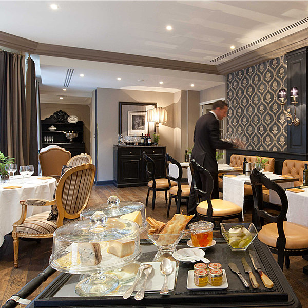 Un plateau de fromages haut de gamme