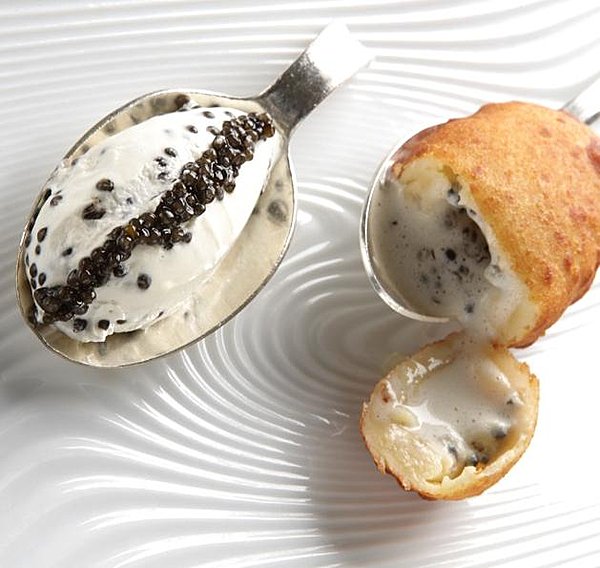 Il faut le talent de Marc Menau pour sublimer un produit simple comme la pomme de terre avec un produit sophistiqué tel le caviar